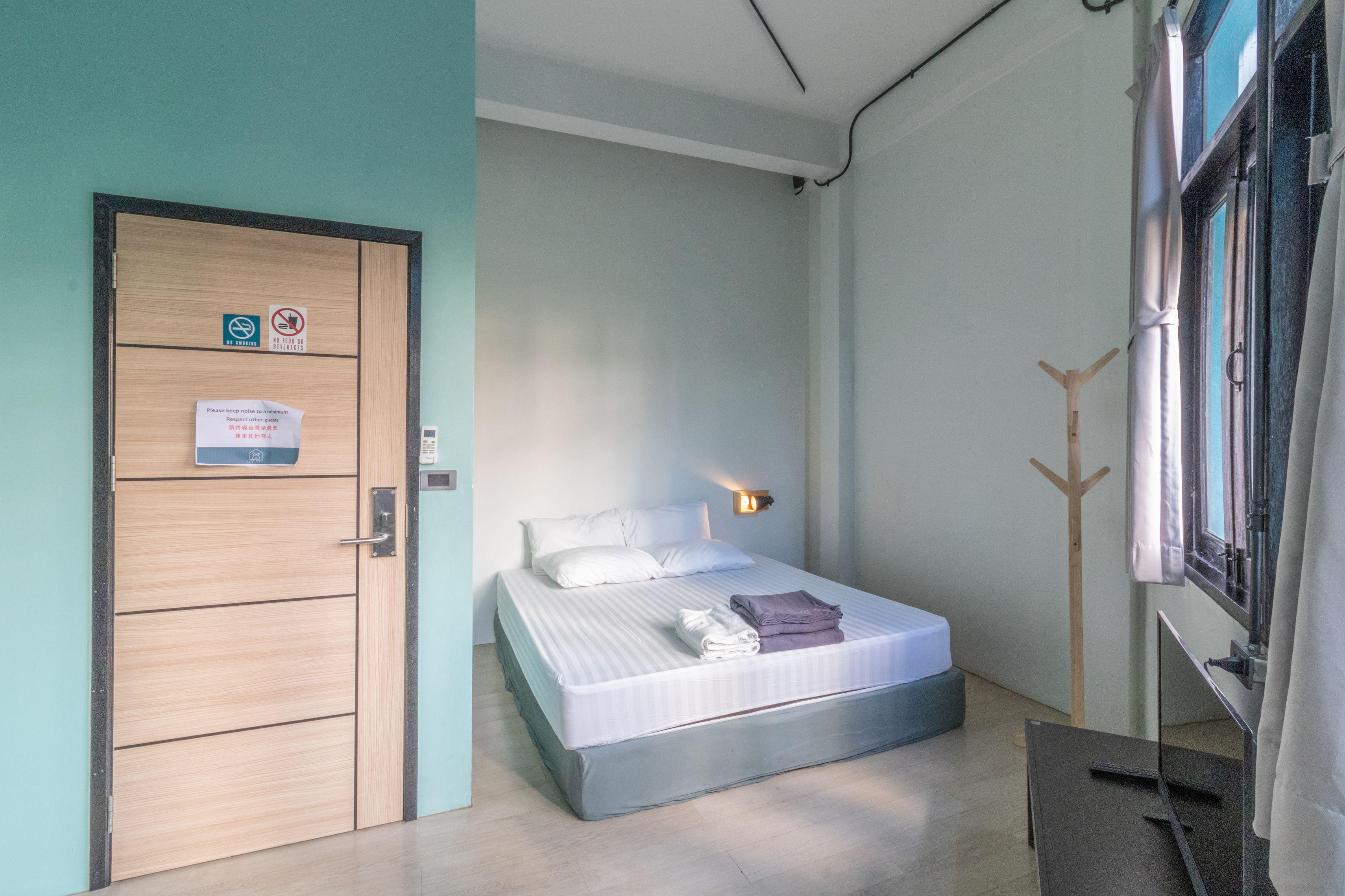 Bunny Burrow Hostel Бангкок Экстерьер фото