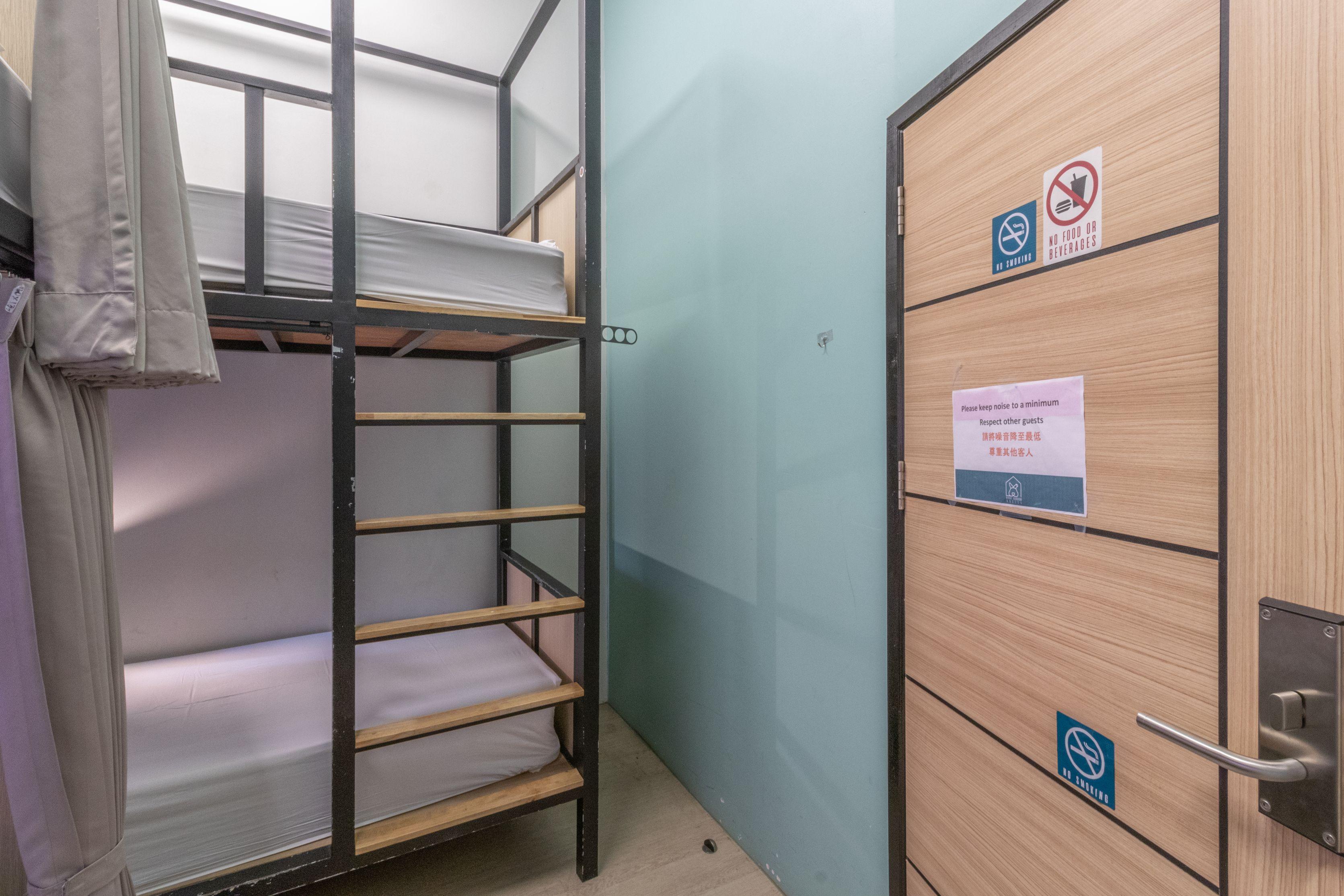 Bunny Burrow Hostel Бангкок Экстерьер фото