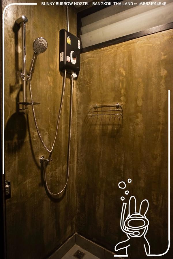 Bunny Burrow Hostel Бангкок Экстерьер фото